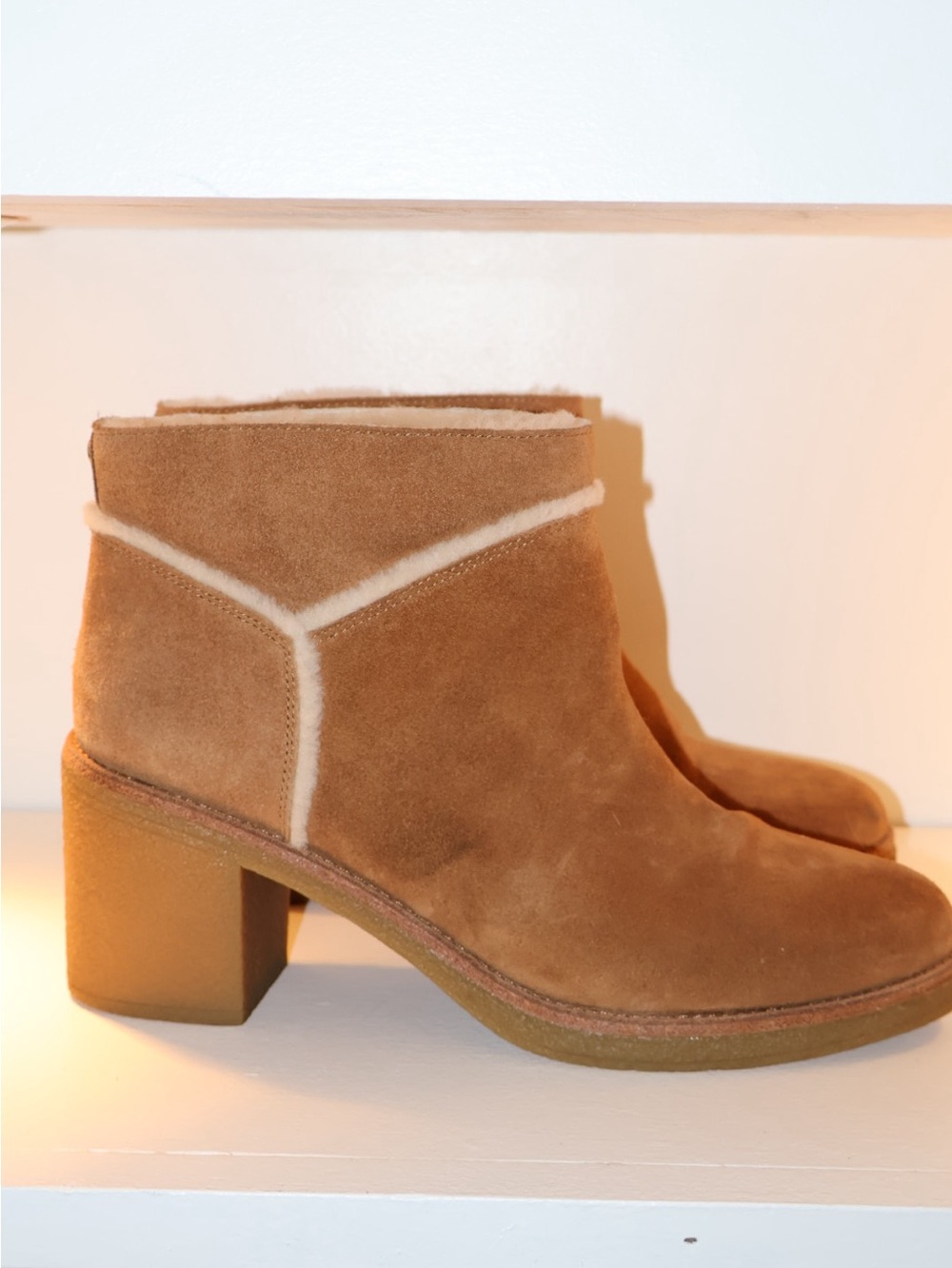 UGG Kasen Chestnut Ankle Boots